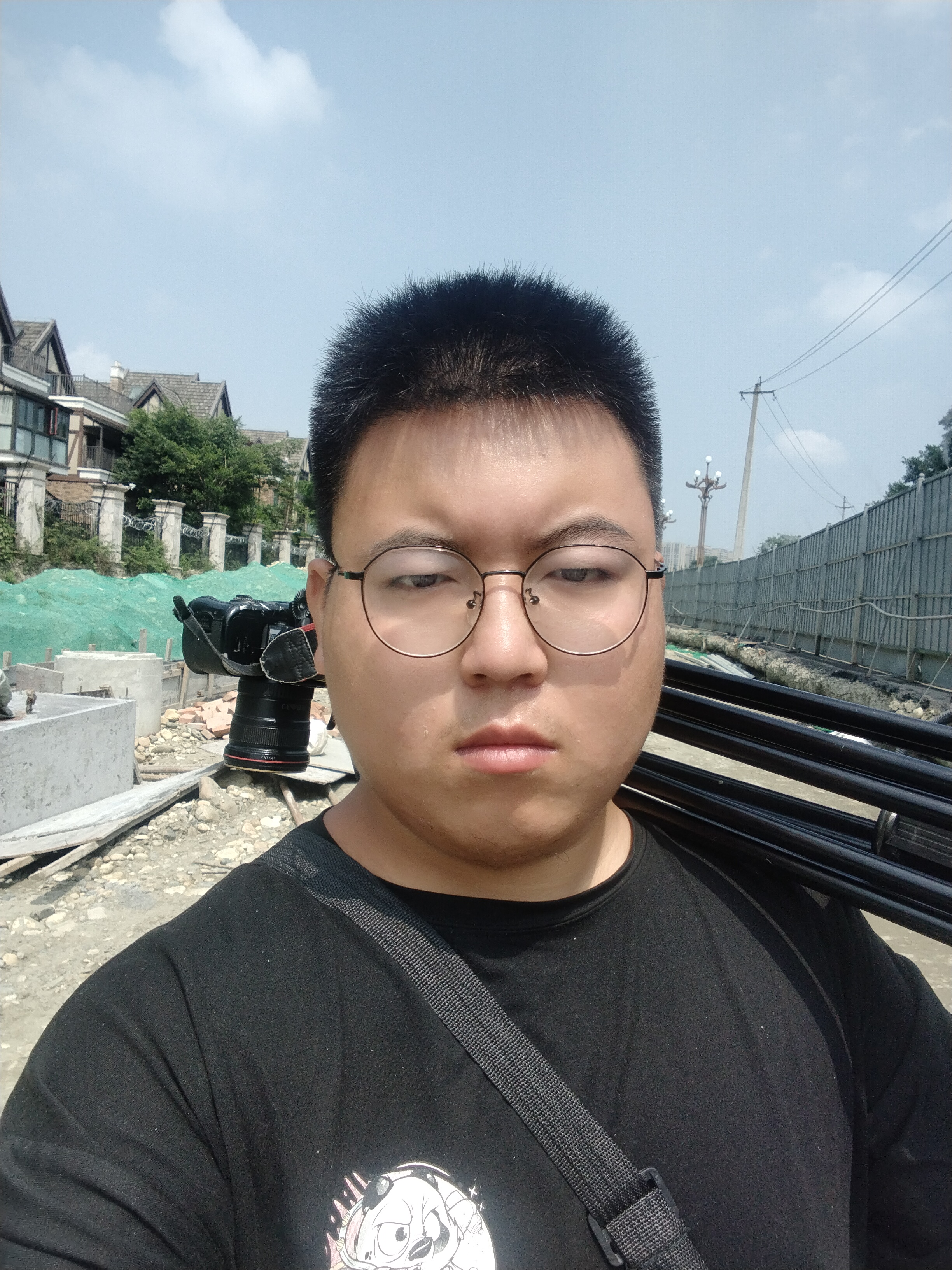 云工创客-食铁兽