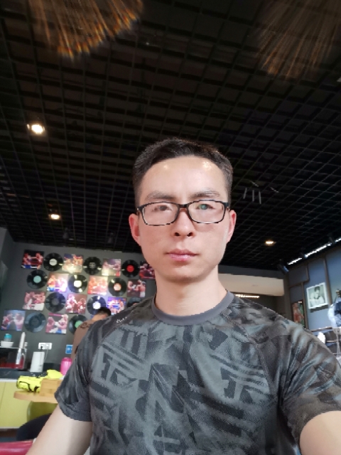 云工创客-潇斑鸠